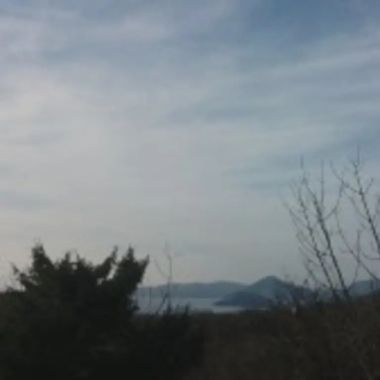 Plac posjeduje pogled na more