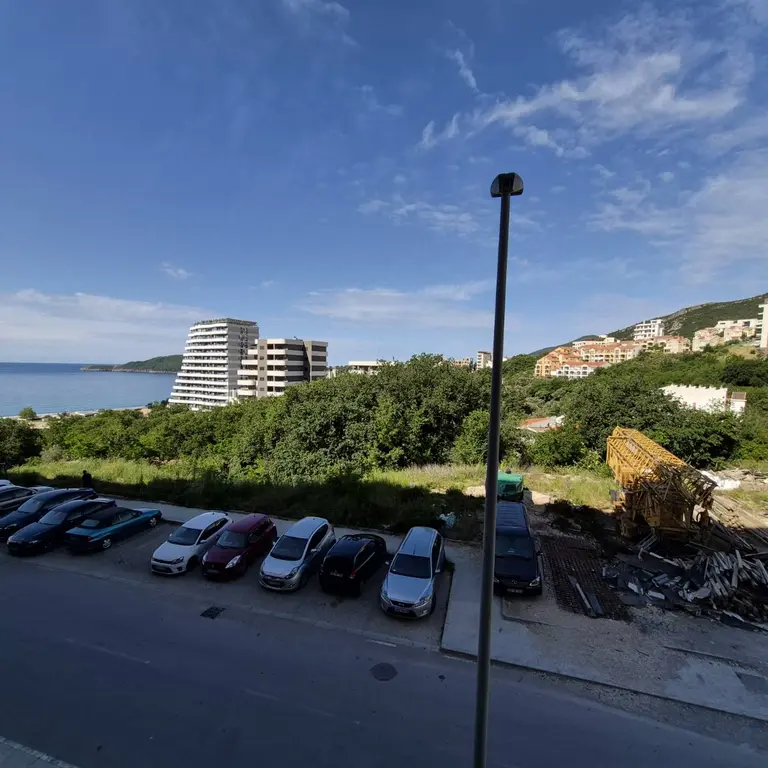 Stan posjeduje pogled na more